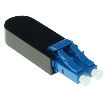 ACT EA9004 cable gender changer